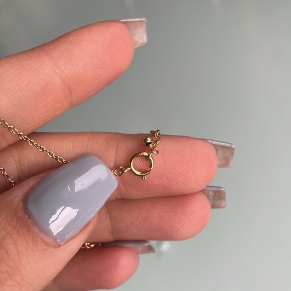 Sterling silver pink opal hamsa hand gold choker - Picture 4 of 4